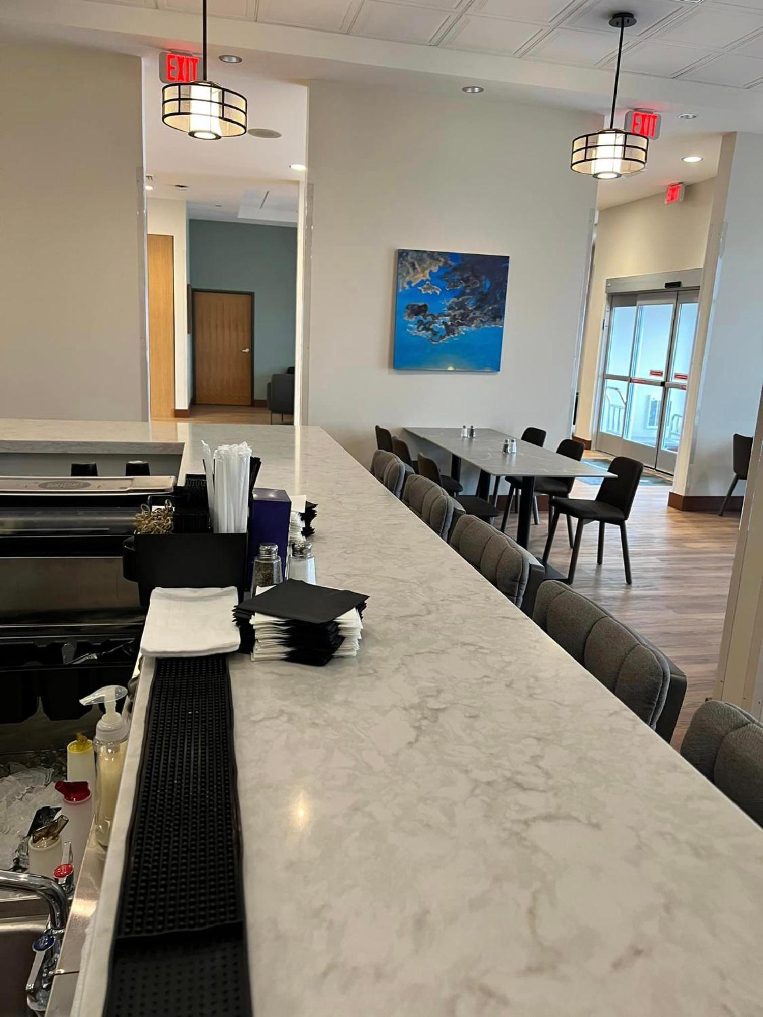 Radisson Hotel Pendleton Airport Экстерьер фото