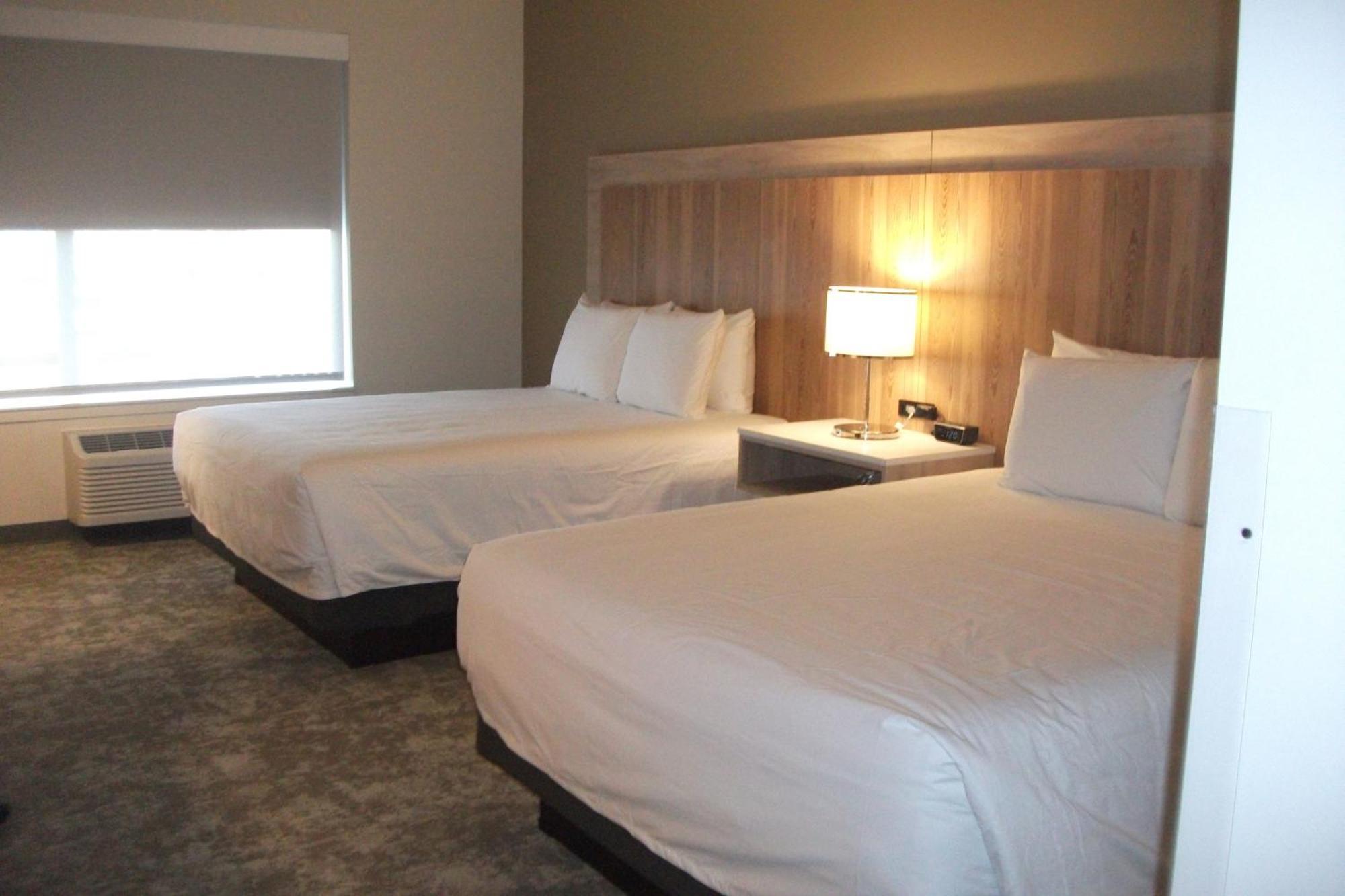 Radisson Hotel Pendleton Airport Экстерьер фото