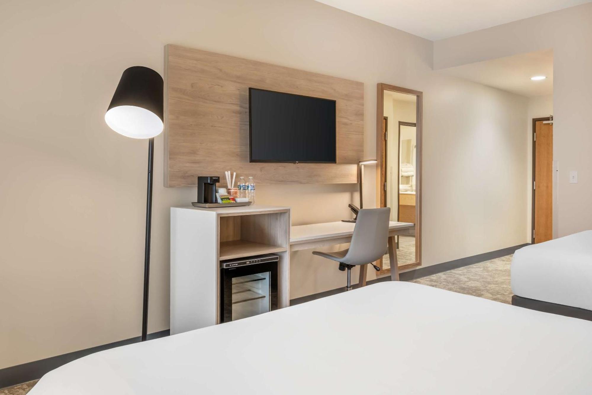 Radisson Hotel Pendleton Airport Экстерьер фото